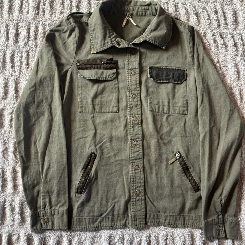 BKE Olive Green Utility Jacket Military Style Zip Pocket Snap Front Medium